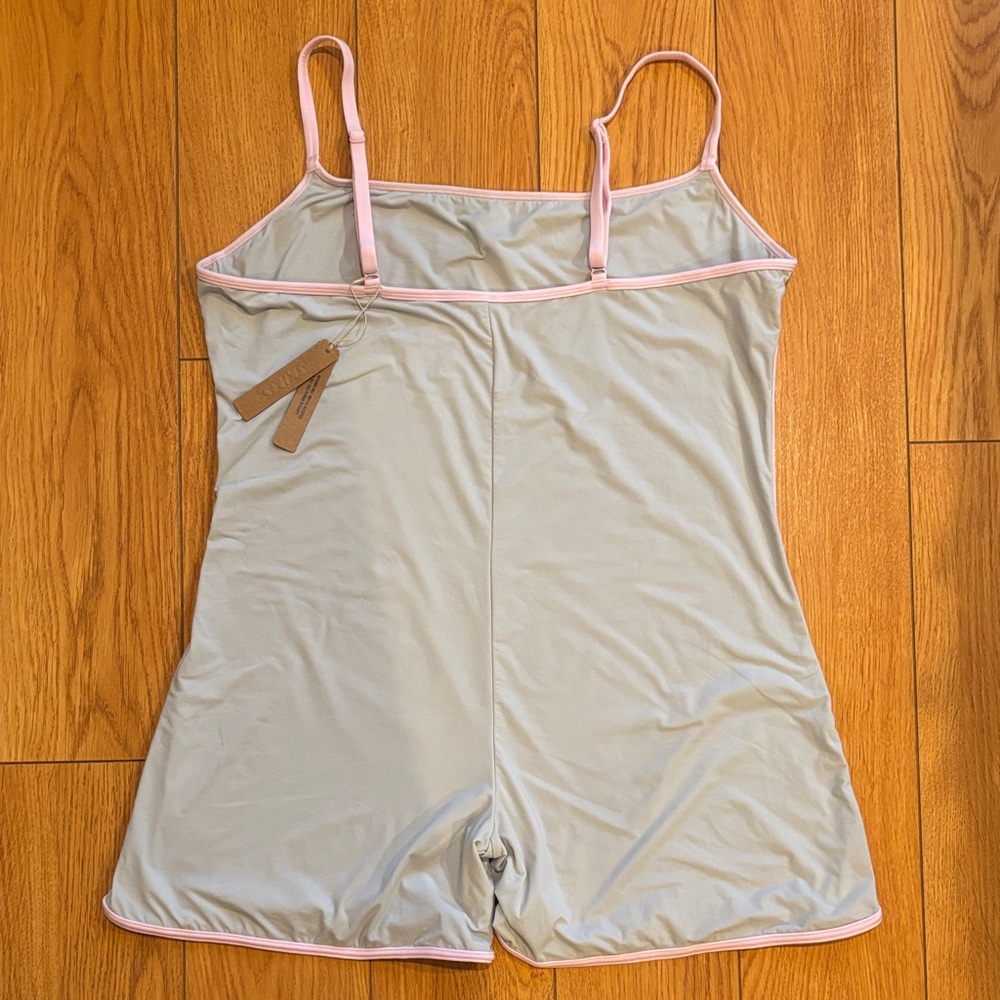 SKIMS Fit Everybody Onesie - Picture 2 of 3